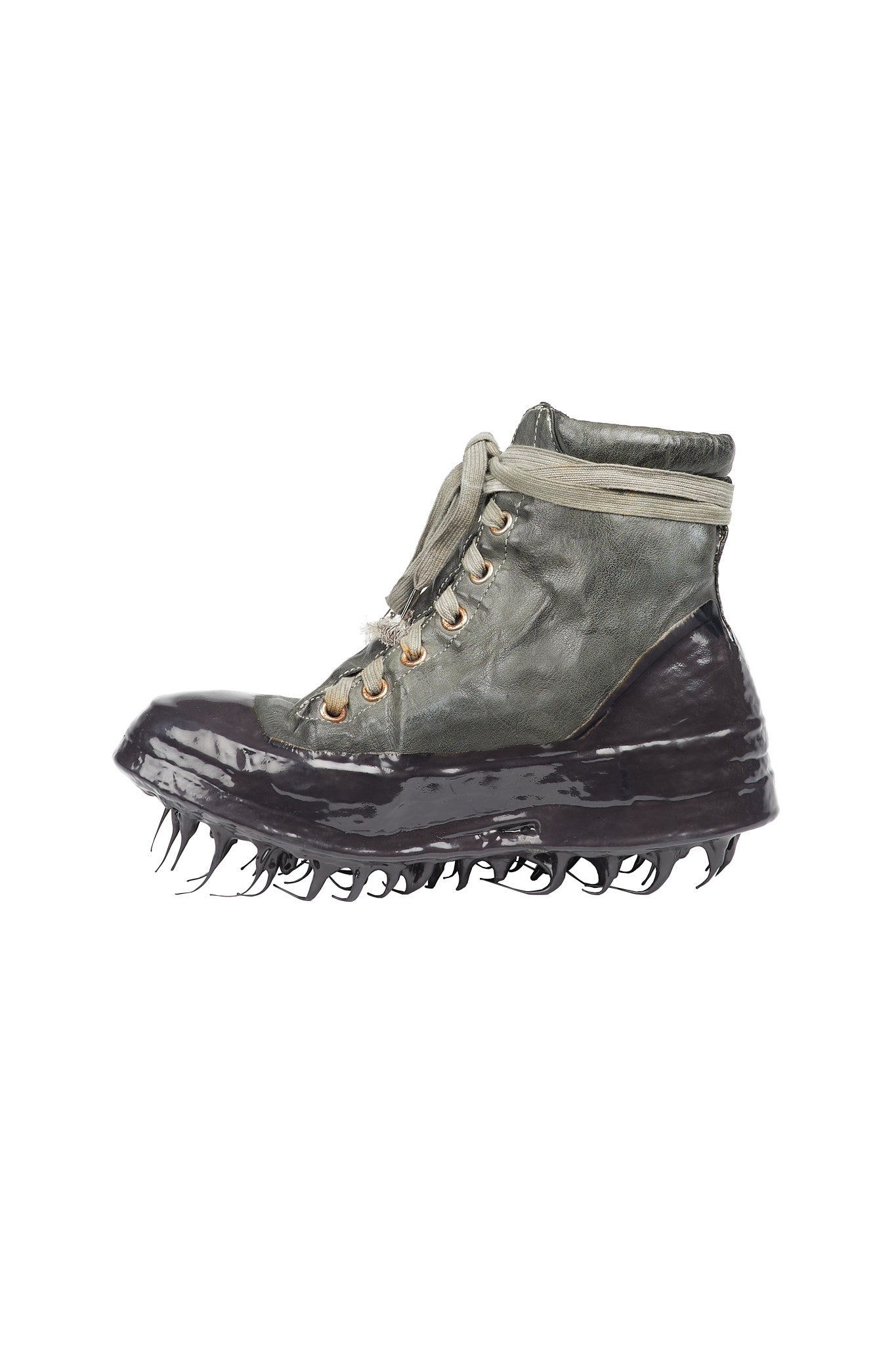 Object Dyed No-Seam Drip Rubber Sneaker