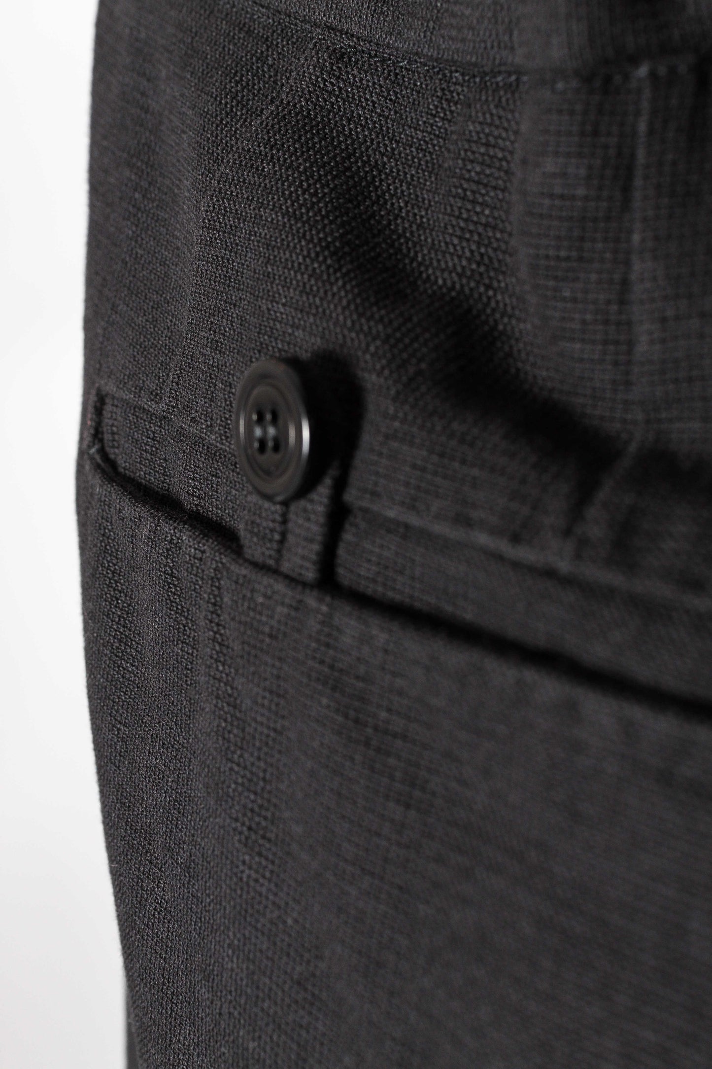 Stirred Chain Seam Long Crotch Knee Trousers
