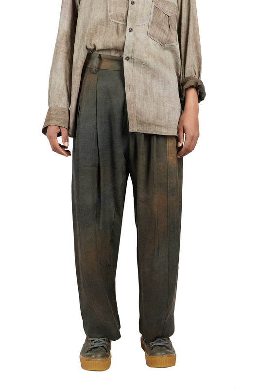 Front Pleats Tapered Long Trousers