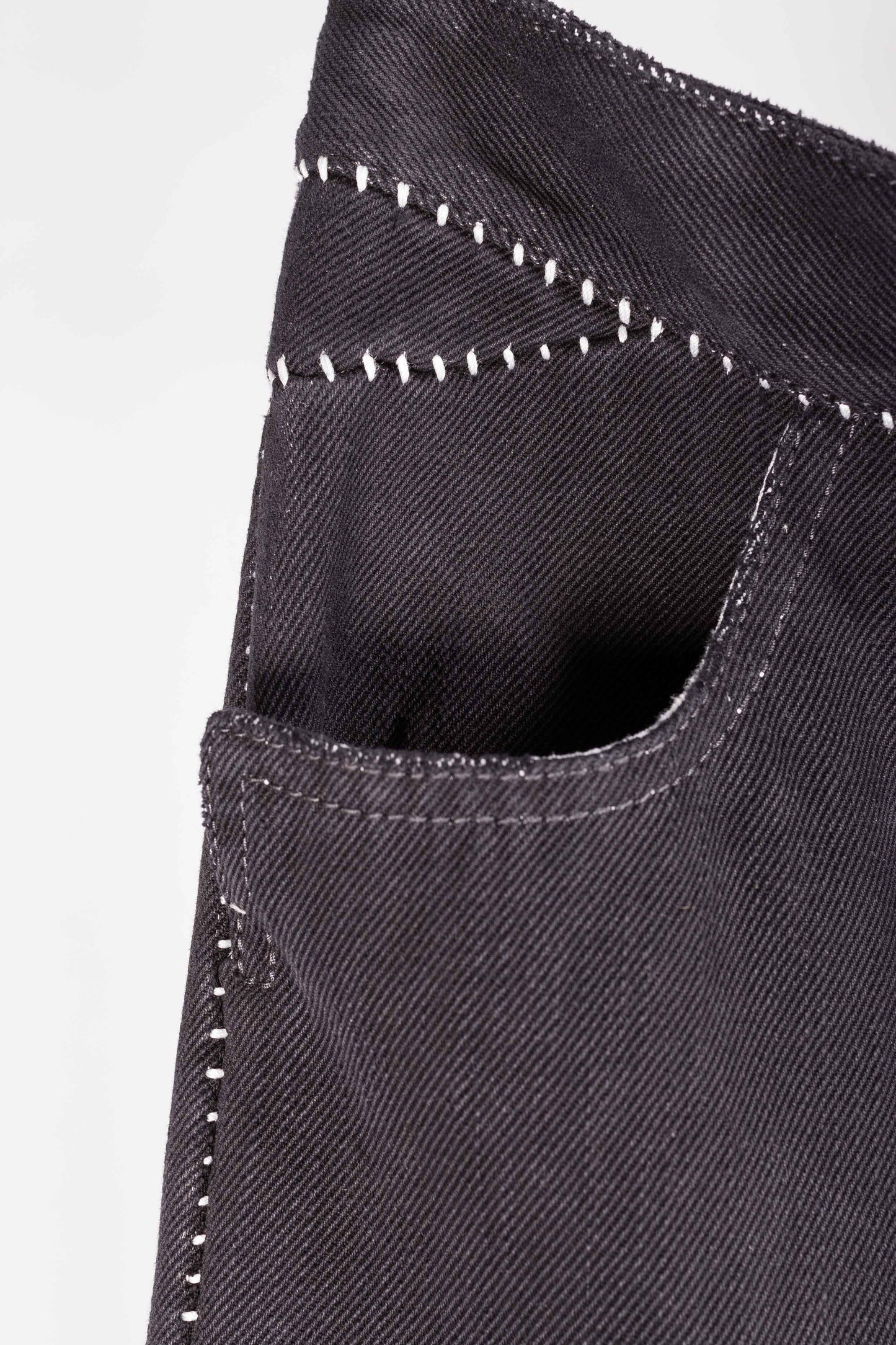Overlock Dead End Short Apron Jeans
