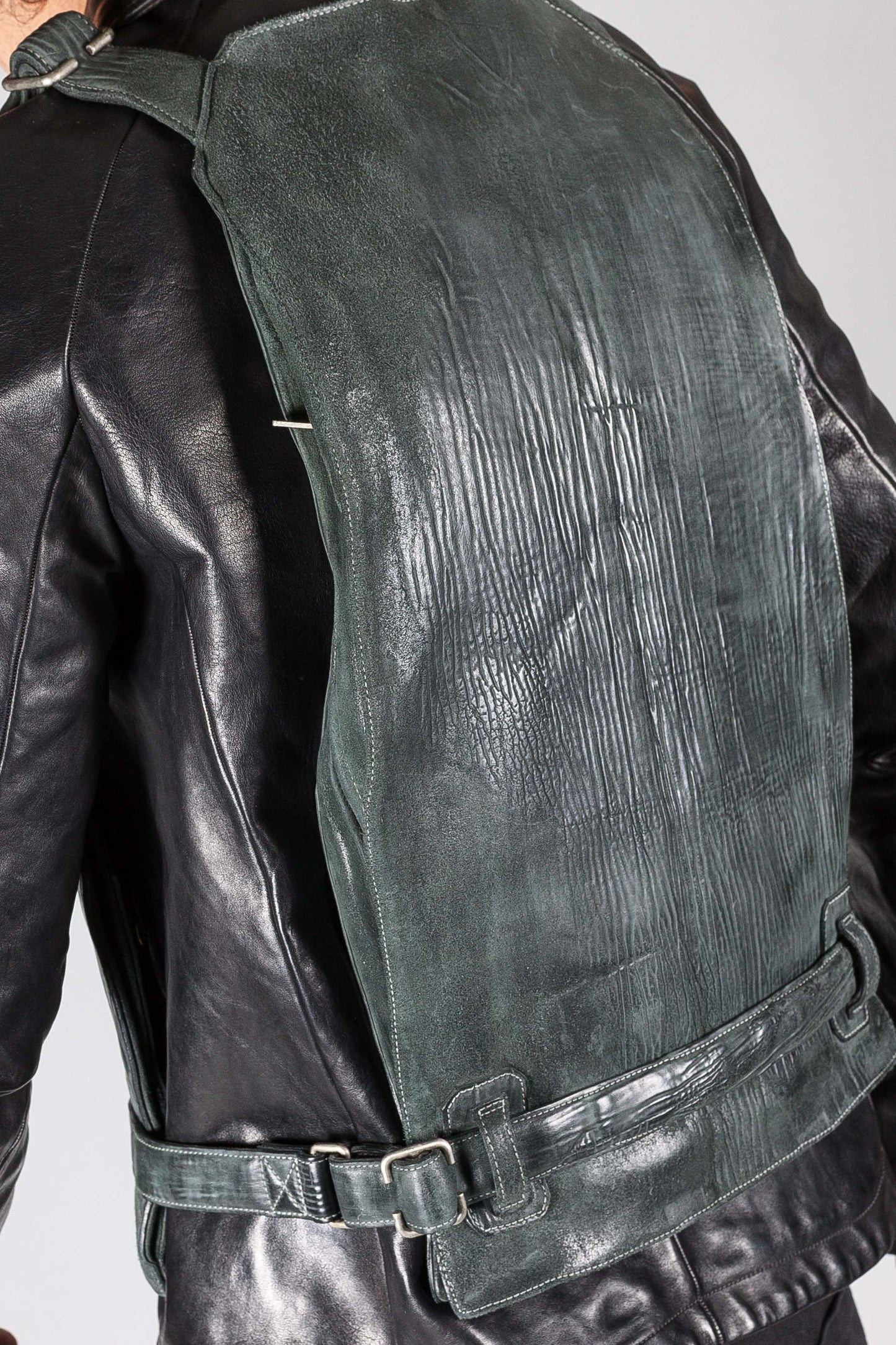 Object Dyed Cordovan Vest Bag