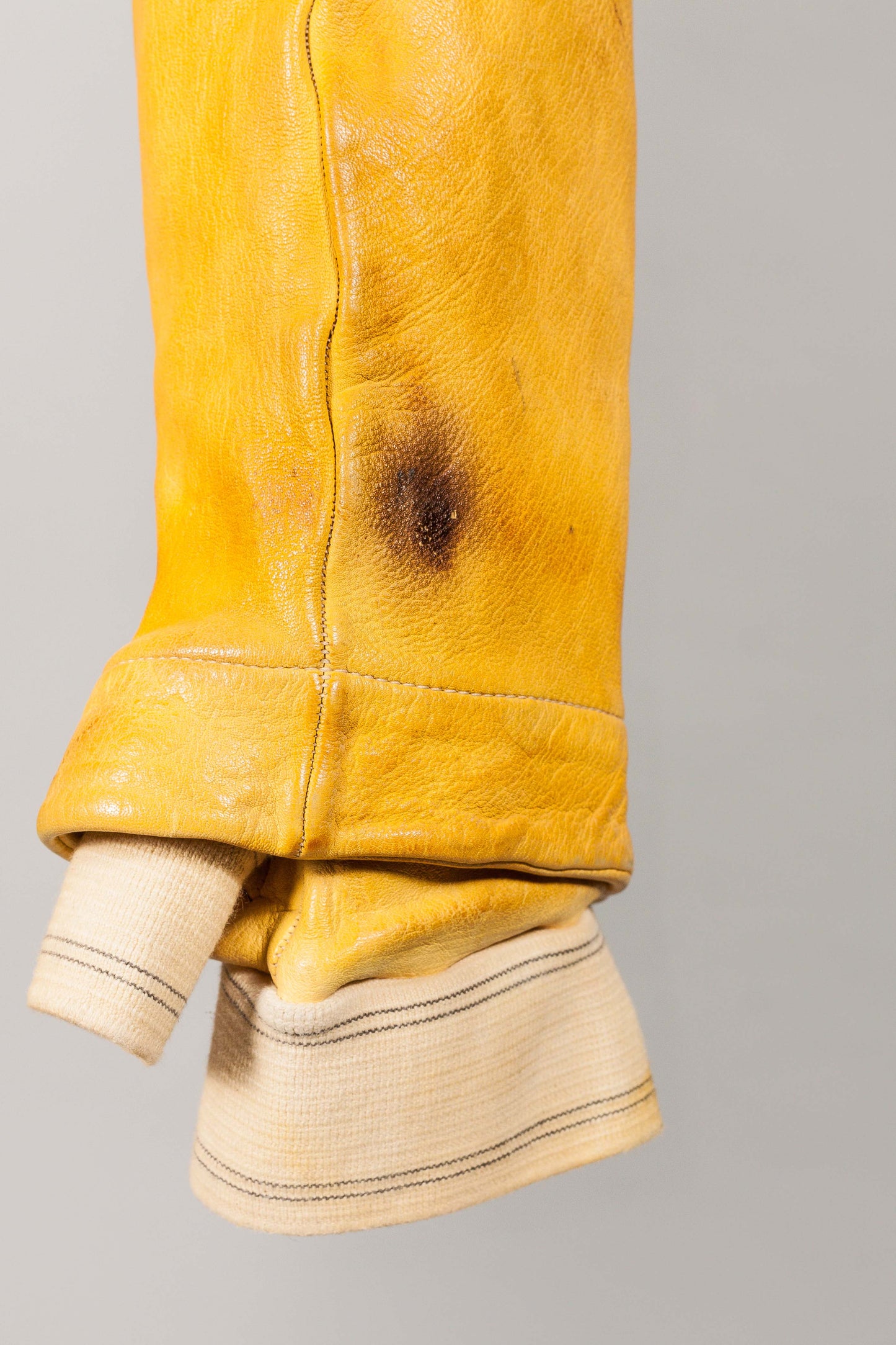 Object Dyed Glove Sleeve Leather Jacket