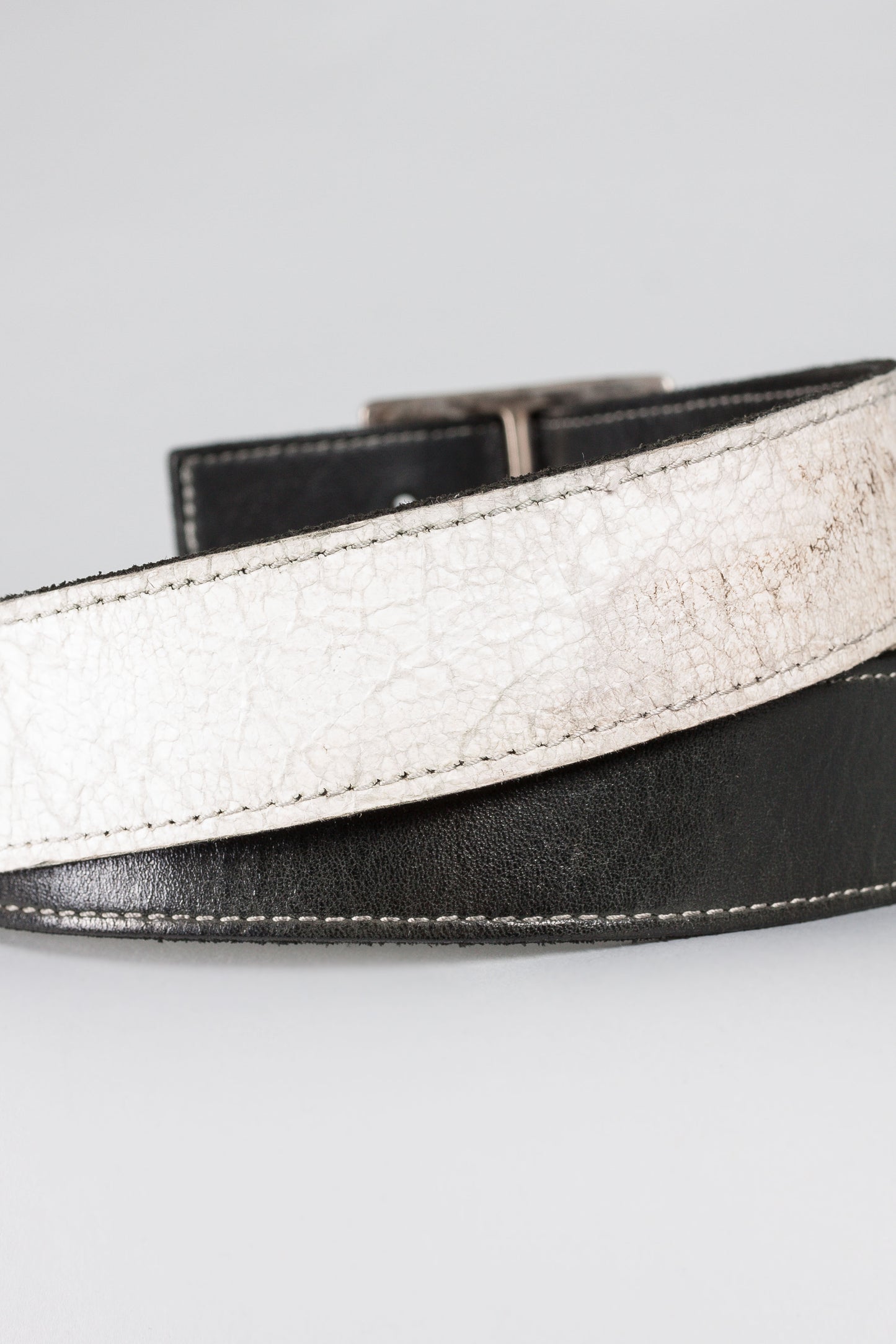 Bipolar Paper Dart Belt