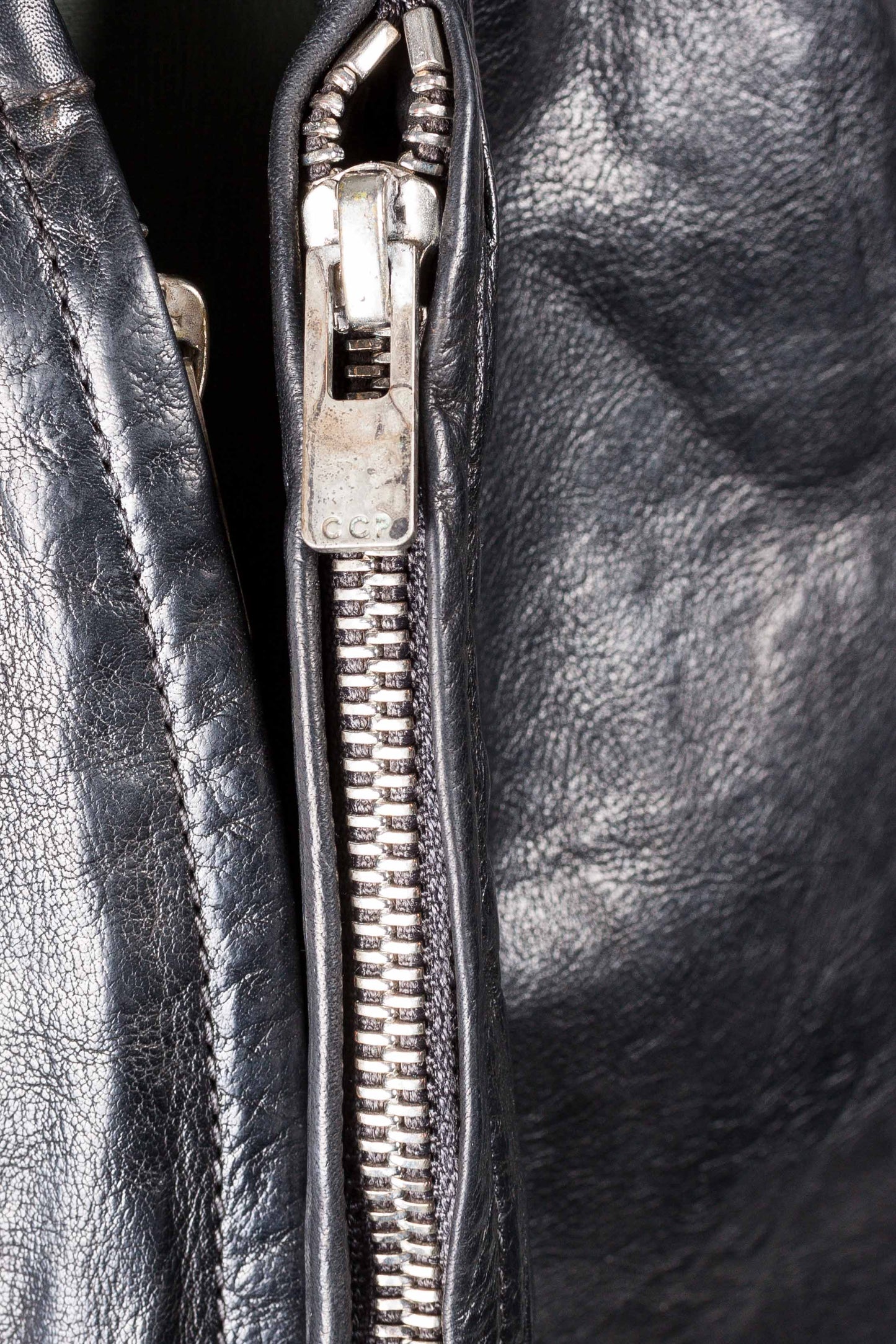 Object Dyed Drip Rubbered Vest Bag