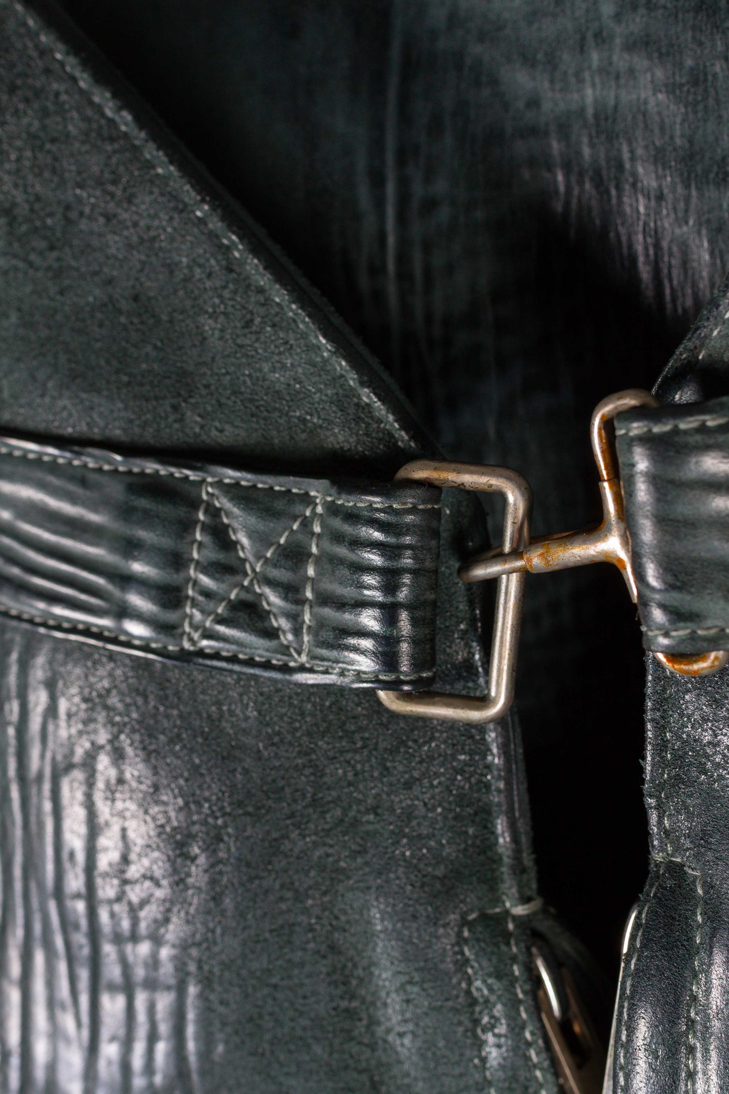 Object Dyed Cordovan Vest Bag