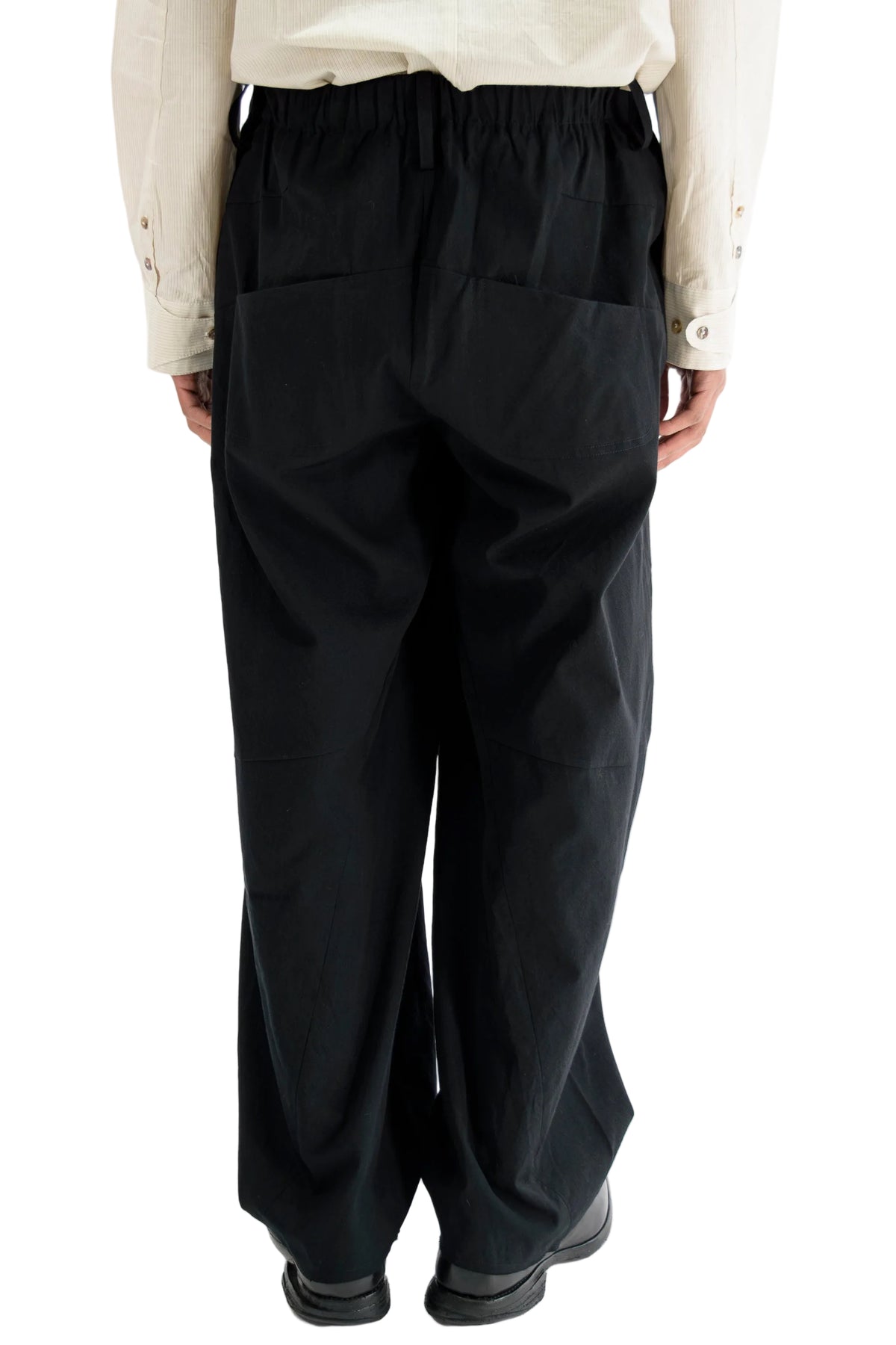 Angular-Pocket Cropped Trousers
