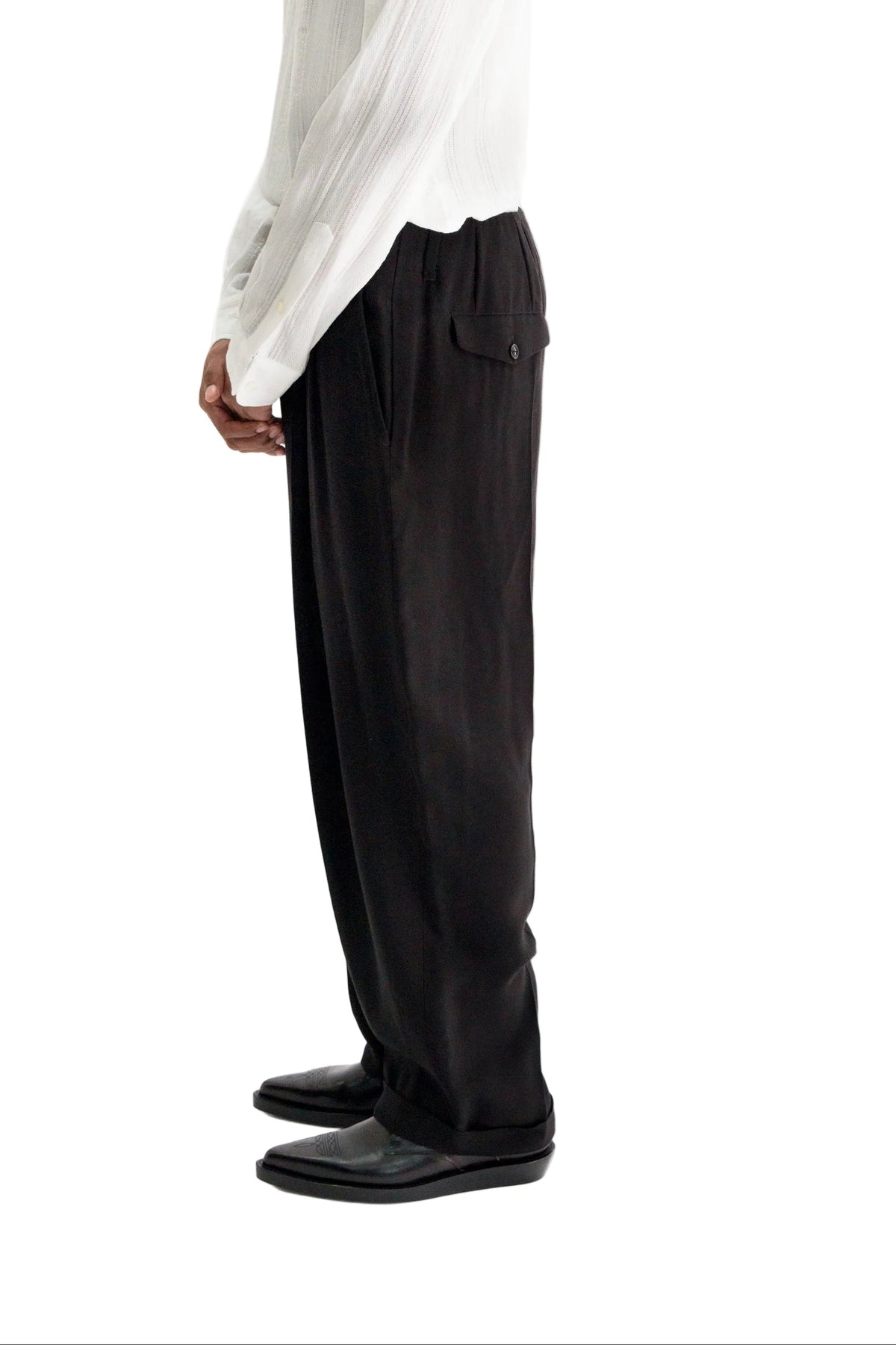 Agdar Pleated Carrot Trousers