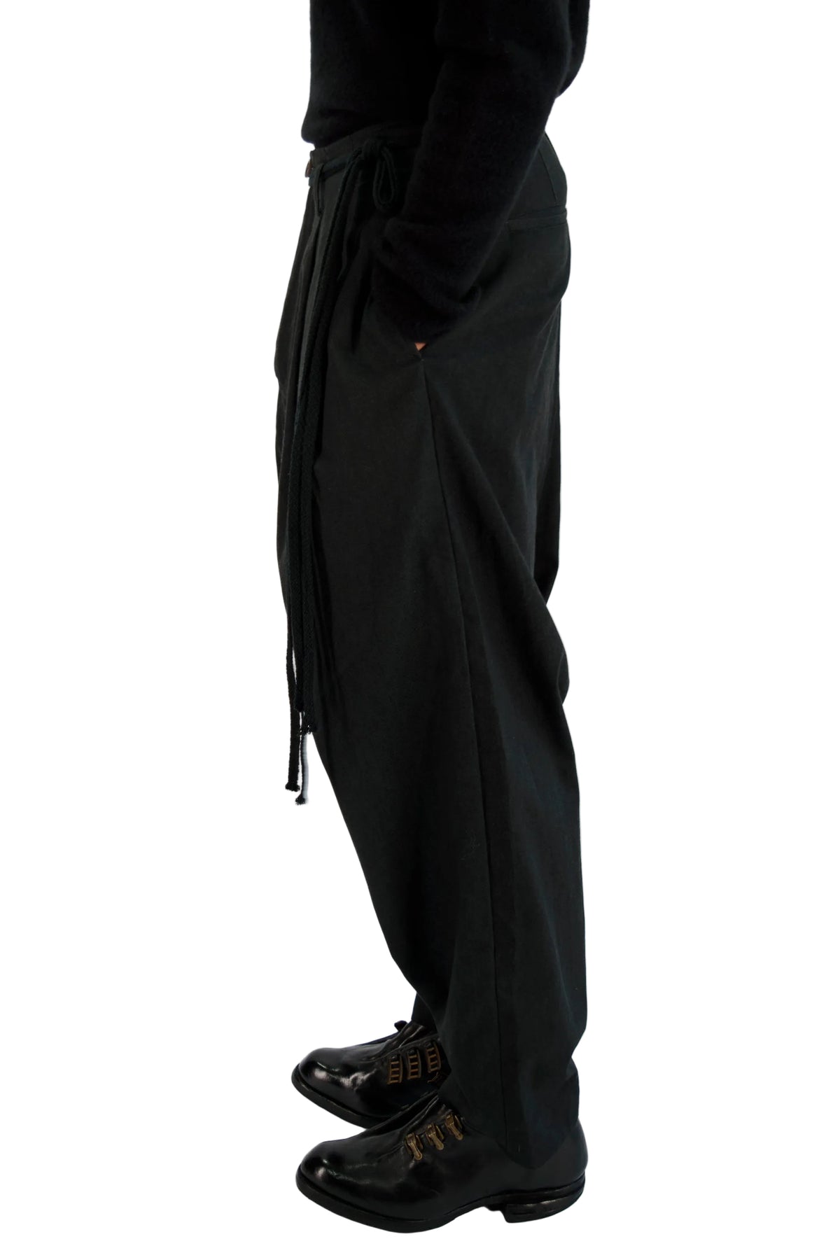 Yarn Strap Trousers