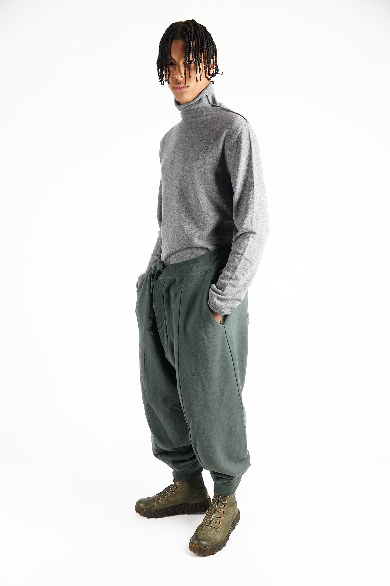 Relaxed Cuffed Pants