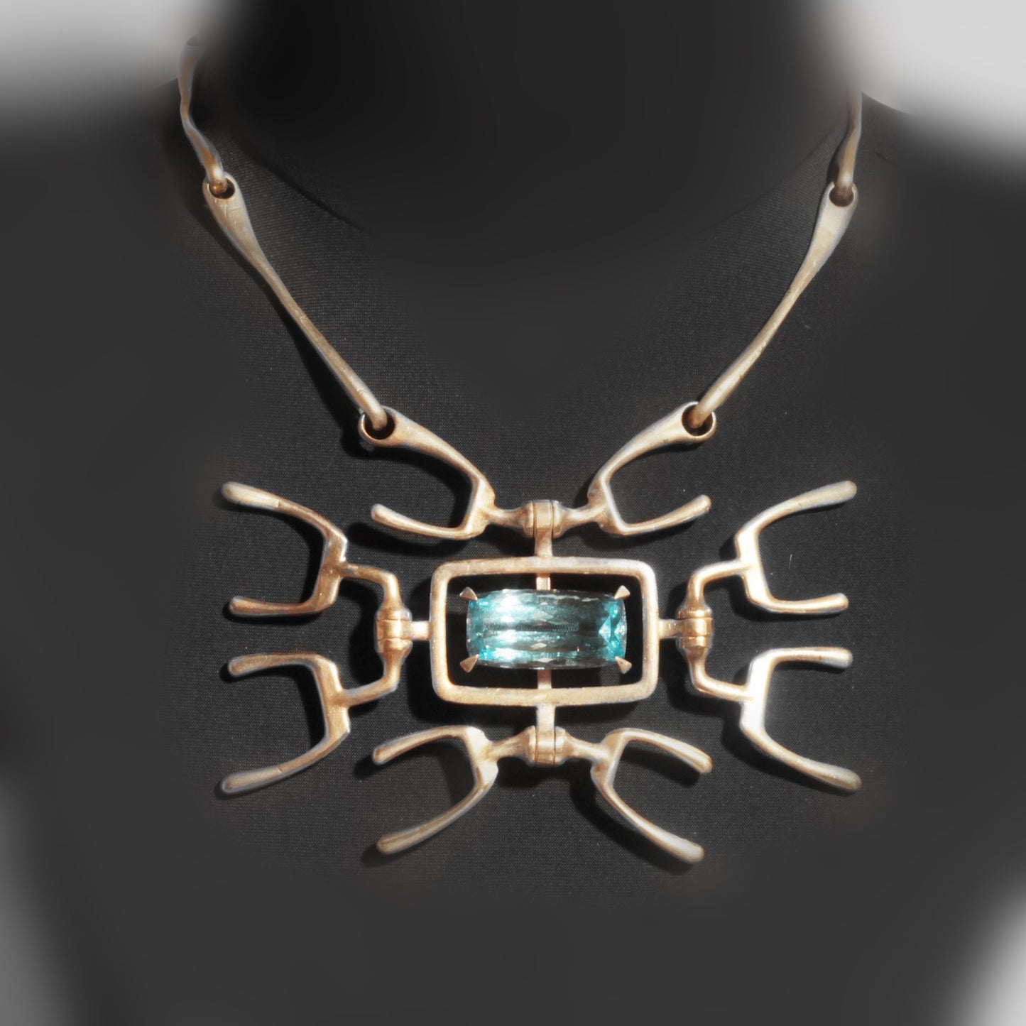 Messenger Pendant