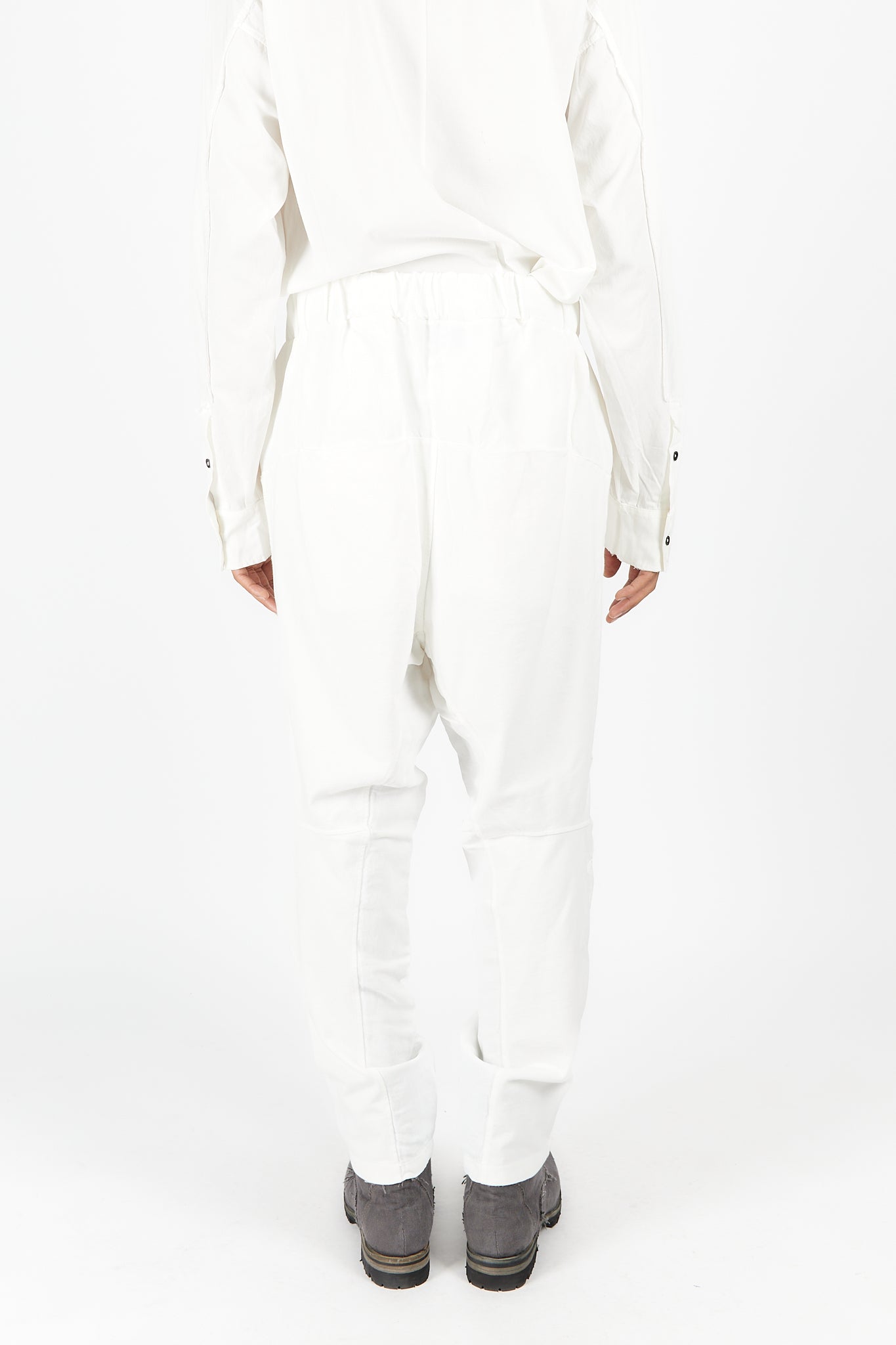 Cuffless Jogging Pants