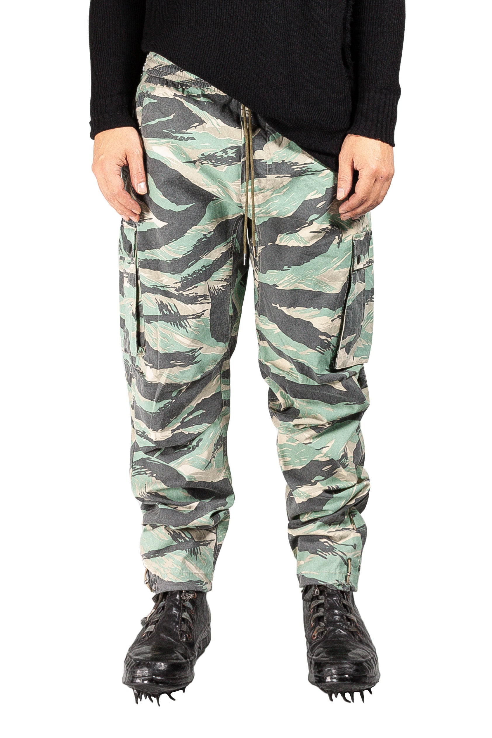 Durable Cargo Trousers - Steppe 300 Camouflage Woodland Green - Khaki -  Solognac - Decathlon